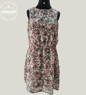 Vestido feminino curto floral Tamanho GG